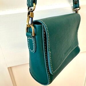Portland Leather teal crossbody - like new!